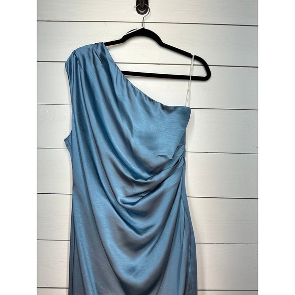 Elliatt XL One Shoulder High Slit Satin Cassini Dress in Baby Blue - Picture 6 of 16